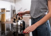Can You Touch an Induction Hob? (Do Induction Hobs Get Hot?)